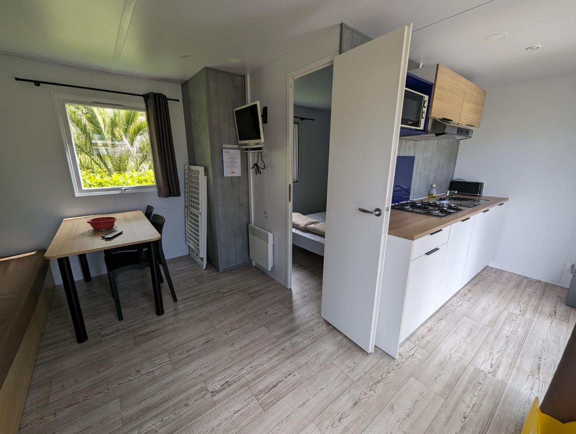Camping De Lanven Plomeur Exteriör bild